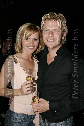 Amsterdam 19 mei 2005
Presentatie cd  Bastiaan Ragas.
Bastiaan met Tooske Breugem en champagne