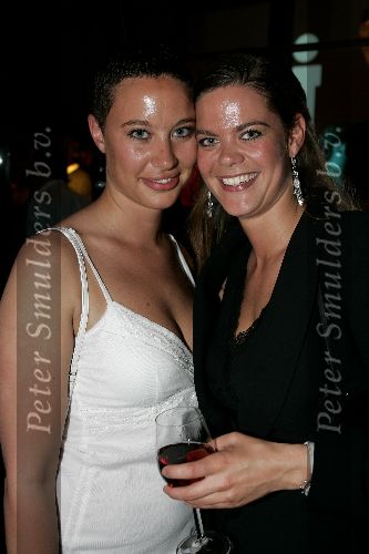 Amsterdam 24 mei 2005
Presentatie tijdschrift in magazine bij College Hotel.
Boukje Lodewijk met zus