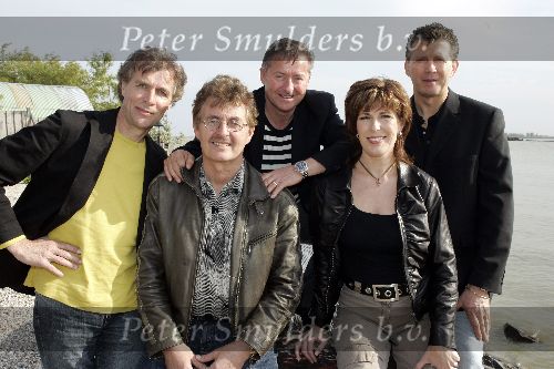 Volendam 13 mei 2005
Opening Paling sound museum. Carola Smit en Jan Keizer Jan Tuyp Jack Veerman en ..BZN