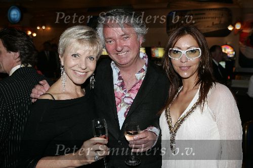 Scheveningen 2 mei 2005
Society lunch in Holland casino.
Emily Bouman Marielle Bastiaanse en Dick Beyer