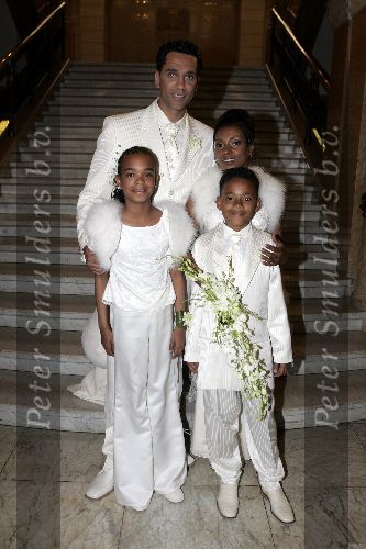 Rotterdam 20 mei 2005
Trouwen Franklin Brown op stadhuis Rotterdam.
Franklin Brown  met gezin