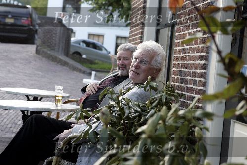 Naarden 12 mei 2005
Presentatie boek schreeuwen/huilen van Govert de Roos bij Arsenaal.

Peter Smulders bv