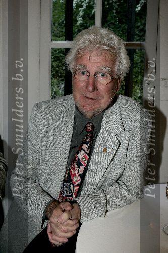 Naarden 12 mei 2005
Presentatie boek schreeuwen/huilen van Govert de Roos bij Arsenaal.
Gerard Cox