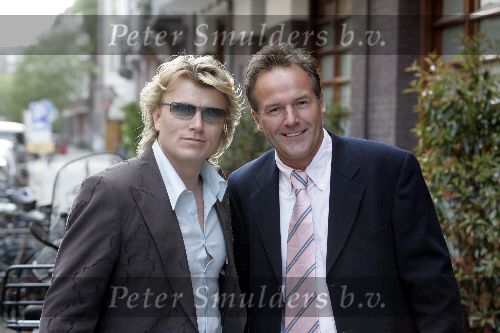 Amsterdam 11 mei 2005
Frans Molenaar feestje 65 jaar bij Le garage.
Hans Klok met vriend