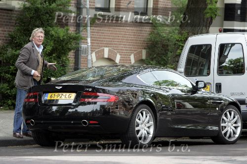 Amsterdam 25 mei 2005
Jan des Bouvrie met Aston Martin db9