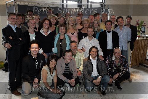 Amsterdam 20 mei 2005
Perslunch ivm John Kraaykamp musical awards in Fifteen.
alle genomineerden.