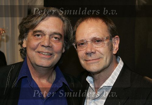 Naarden 12 mei 2005
Presentatie boek schreeuwen/huilen van Govert de Roos bij Arsenaal.
Rob de Nijs en Johnny Lion