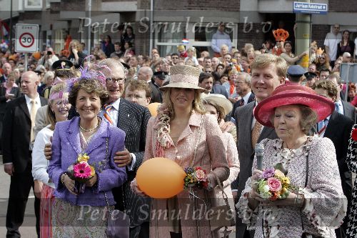 Scheveningen 30 april 2005
Koningin Beatrix viert 25 jarig jubileum.
Koningin Beatrix Prins Willem Alexander Maxima Margriet en Pieter v Vollenhoven