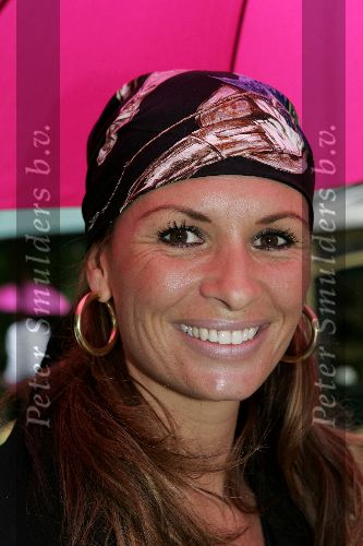 Vierhouten 29 mei 2005
Rally met cabrio\'s vanwege 10 jarig bestaan Beau Monde.
Leontine Borsato met hoofddoek
