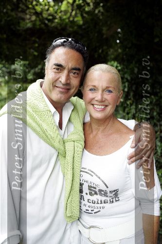 Laren 29 mei 2005
Loeki Knol bij singer in Laren met vriend Ron v d Meij