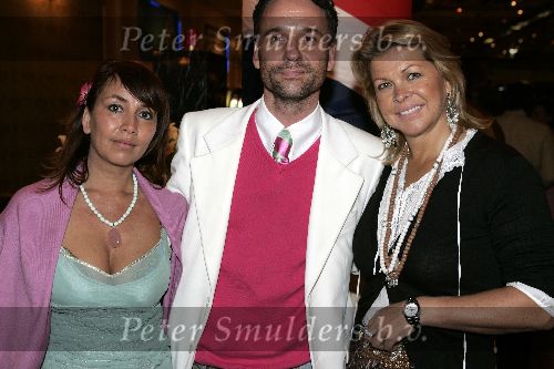 Scheveningen 2 mei 2005
Society lunch in Holland casino.
Nada v Nie Eric Kuster en Bartina Koeman