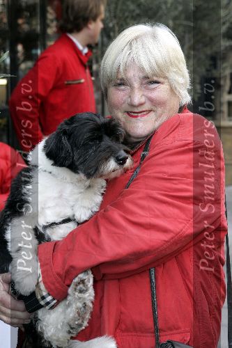 Amsterdam 11 mei 2005
Frans Molenaar feestje 65 jaar bij Le garage.
Nelly Frijda met hond