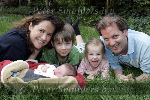 Amsterdam 1 mei 2005
Paulien Huizinga met Michiel Mol en hun kinderen Paul Myrthe en Pieter.