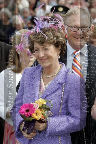 Scheveningen 30 april 2005
Koningin Beatrix in Scheveningen met familie.
Prinses Margriet