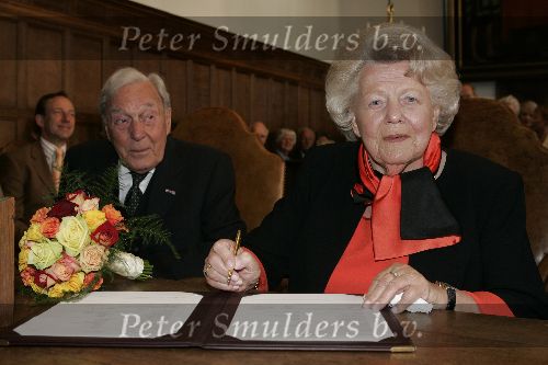 Naarden 18 mei 2005
Trouwen Tonnie des Bouvrie en Geert Loman in stadhuis Naarden.