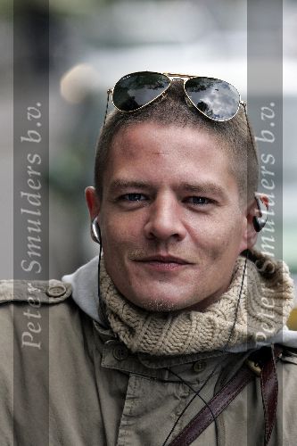 Amsterdam 10 mei 2005
Tygo Gernandt op scooter met kort haar