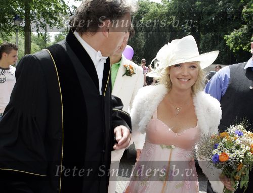 Joure 28 mei 2005
Trouwen Yvonne Jaspers en Pieter v d Beukering.
Yvonne
