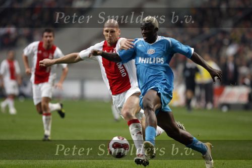 Amsterdam 12 november 2006
AJAX-PSV 0-1 in de arena. Jaap Stam en Arouna Kone
Peter Smulders bv