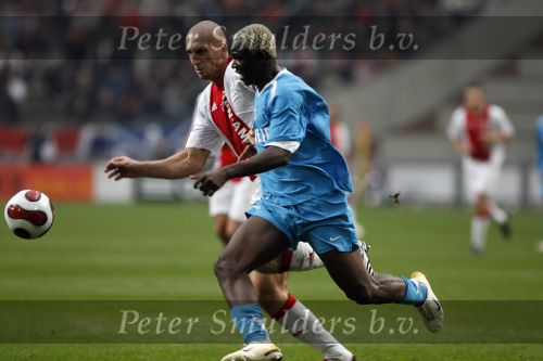 Amsterdam 12 november 2006
AJAX-PSV 0-1 in de arena. Jaap Stam en Arouna Kone
Peter Smulders bv