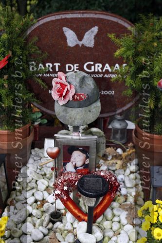 Heemstede 21 oktober 2006
Graf van Bart de Graaff.