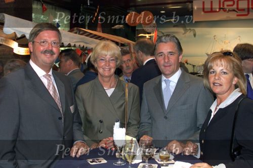 Amsterdam 31 mei 2000
Haringparty van Wegener bij Novotel in Amsterdam
Adri Bontenbal met zijn vrouw en Carol Dona met zijn vrouw Marianne Dona