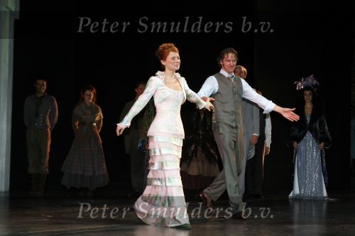 Apeldoorn 2 november 2006
Premiere My fair lady met Celine Purcell en Thom Hoffman.