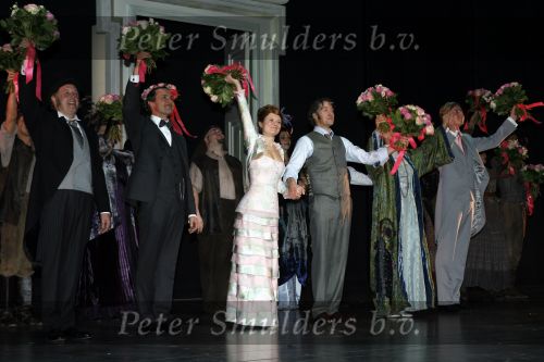 Apeldoorn 2 november 2006
Premiere My fair lady met Celine Purcell en Thom Hoffman.
Peter Smulders bv