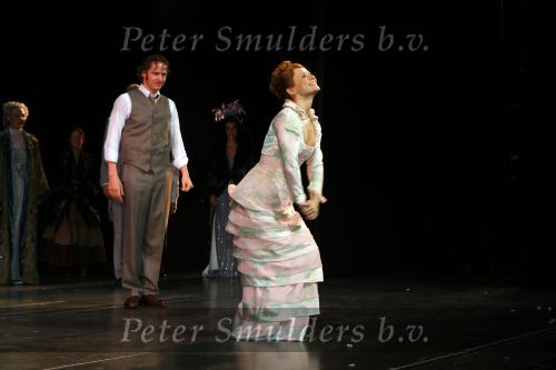 Apeldoorn 2 november 2006
Premiere My fair lady met Celine Purcell en Thom Hoffman.