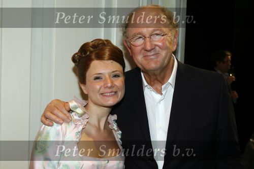 Apeldoorn 2 november 2006
Premiere My fair lady met Celine Purcell en Thom Hoffman.
 Celine en Joop v d Ende