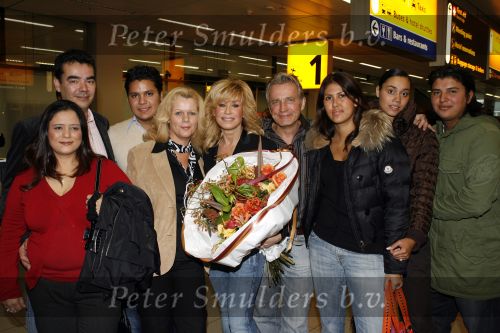 Noordwijk, 5 november 2006 
Hans Breukhoven viert de verjaardag van zijn moeder in Hotel Huis ter Duin. Verder op de foto: Connie Breukhoven, Constanza Breukhoven, Jordi Breukhoven en zijn vrouw, Marvin Breukhoven, Shanna Breukhoven en Edwin Breukhoven met zijn vrouw Ageeth Breukhoven.