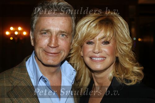 Noordwijk 5 november 2006
hans Breukhoven viert verjaardag van zijn moeder in Huis ter Duin.  Connie Constanza Jordi (met zijn vrouw) Marvin Shanna en  Edwin(met vriendin) zijn 
daar.