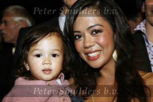 Den Bosch 22 oktober 2006
Premiere Grease.
Cystine Carreon met haar dochtertje
