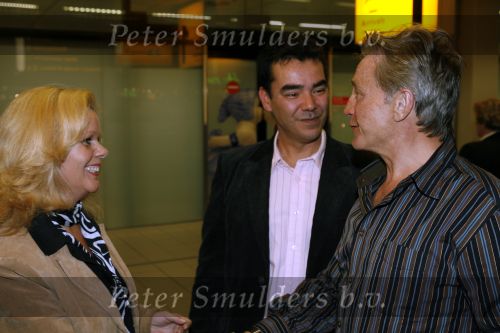Schiphol 5 november 2006
hans Breukhoven arriveert op schiphol na reis naar de Mount Everest. Connie Constanza Jordi (met zijn vrouw) Marvin Shanna en  Edwin Breukhoven met zijn vrouw Ageeth Breukhoven