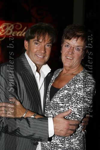 Baarn 26 oktober 2006
Tooske Ragas presenteert het nieuwe sbs programma Je wordt bedankt met daarin Gerard Joling.met oude lerares