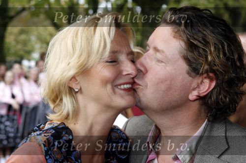 Den Bosch 22 oktober 2006
Premiere Grease in Den Bosch.
Henkjan Smits met zijn vrouw kussend