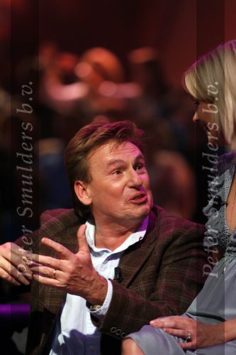 Baarn 26 oktober 2006
Tooske Ragas presenteert het nieuwe sbs programma Je wordt bedankt met daarin Gerard Joling. Henny Huisman huilend
