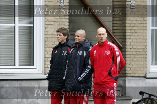 Amsterdam 2 november 2006
Jaap Stam en Klaas Jan Huntelaar aan het shoppen op de beethovenstraat op de dag van de wedstrijd.