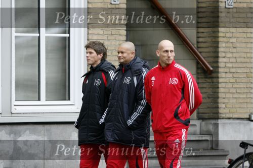 Amsterdam 2 november 2006
Jaap Stam en Klaas Jan Huntelaar aan het shoppen op de beethovenstraat op de dag van de wedstrijd.
