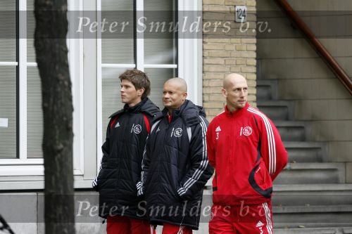 Amsterdam 2 november 2006
Jaap Stam en Klaas Jan Huntelaar aan het shoppen op de beethovenstraat op de dag van de wedstrijd.