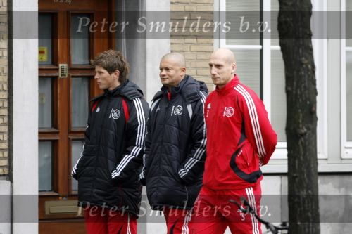 Amsterdam 2 november 2006
Jaap Stam en Klaas Jan Huntelaar aan het shoppen op de beethovenstraat op de dag van de wedstrijd.