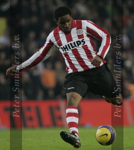 Eindhoven, 4 november 2006
Kompetitiewedstrijd PSV-NAC, eindstand 3-0
Seizoen 2006/2007 
De man van de twee doelpunten, Jefferson Farfan