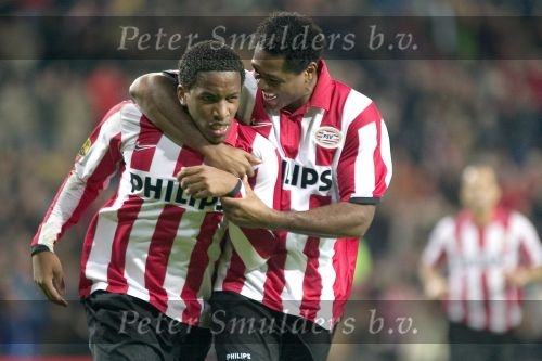 Eindhoven, 25 November Kompetitiewedstrijd PSV-FC Utrecht, eindstand 5-0  Seizoen 2006/2007
Op aangeven van Patrick Kluivert scoort Jefferson Farfan zijn 2e doelpunt