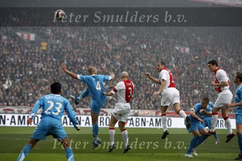 Amsterdam 12 november 2006
AJAX-PSV 0-1 in de arena. Alex Jaap Stam Johnny Heitinga en Thomas Vermaelen
Peter Smulders bv