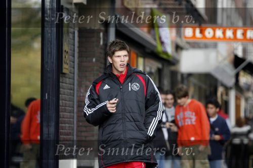 Amsterdam 2 november 2006
Jaap Stam en Klaas Jan Huntelaar aan het shoppen op de beethovenstraat op de dag van de wedstrijd.