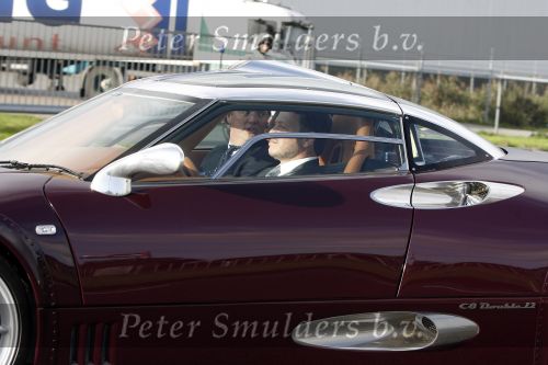Zeewolde 1 november 2006
Koning Abdullah Koningin Rania en Koningin Beatrix op bezoek bij de spyker fabriek waar ze rondgeleid worden door Viktor Muller.