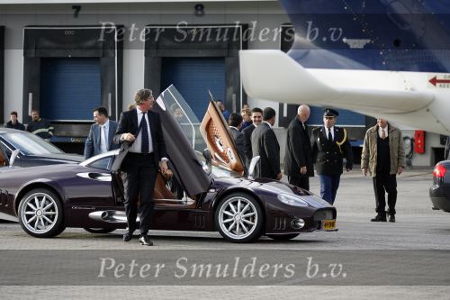 Zeewolde 1 november 2006
Koning Abdullah Koningin Rania en Koningin Beatrix op bezoek bij de spyker fabriek waar ze rondgeleid worden door Viktor Muller.