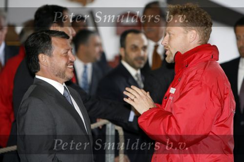 Lelystad 1 november 2006
Koning Abdullah van Jordanie en zijn vrouw Koningin Rania samen met koningin Beatrix op bezoek bij de Batavia.