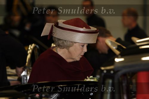 Zeewolde 1 november 2006
Koning Abdullah Koningin Rania en Koningin Beatrix op bezoek bij de spyker fabriek waar ze rondgeleid worden door Viktor Muller.