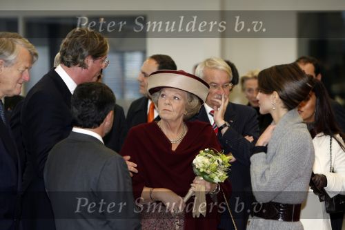 Zeewolde 1 november 2006
Koning Abdullah Koningin Rania en Koningin Beatrix op bezoek bij de spyker fabriek waar ze rondgeleid worden door Viktor Muller.