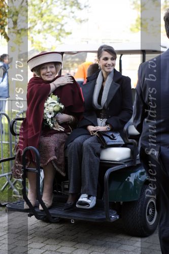 Lelystad 1 november 2006
Koning Abdullah van Jordanie en zijn vrouw Koningin Rania samen met koningin Beatrix op bezoek bij de Batavia.